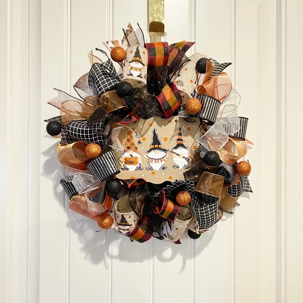 13 inch Halloween Ribbon Wreath Black & Linen Gnome MW9